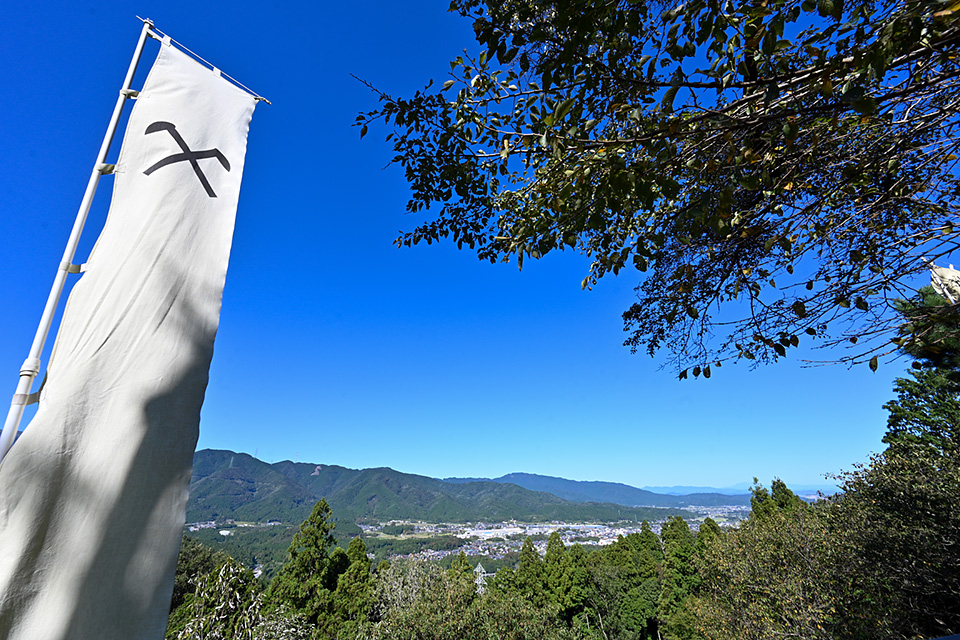 松尾山・小早川秀秋 陣跡（※駐車場内）